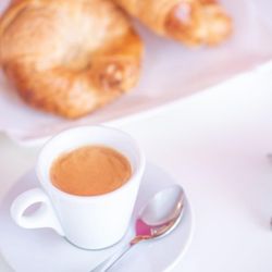 Le Macaron French Pastries - Coffee & Croissants
