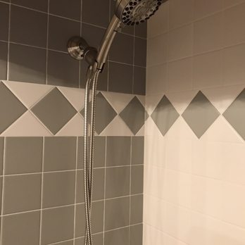 Mike Reed Tile - This shows the design and mitre work - Tiling Near Me - Tarzana, California Mike Reed Tile - This shows the design and mitre work - Tiling Near Me - Tarzana, California