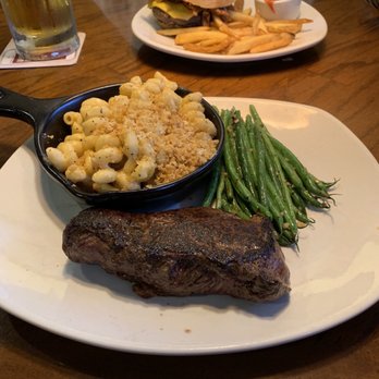 Outback Steakhouse - 9 oz sirloin with Mac and cheese - Steakhouses Near Me - West Springfield, Massachusetts Outback Steakhouse - 9 oz sirloin with Mac and cheese - Steakhouses Near Me - West Springfield, Massachusetts