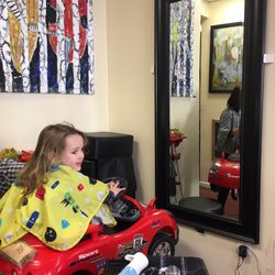 H St. Hair - Car seat for kids under 5