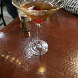 Vinny's Ristorante - Super Manhattan starts the night right!