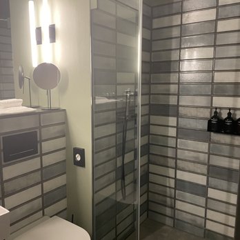 Gekko House - Decent shower - Hotels Near Me - Frankfurt, HE