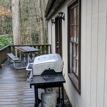 Hungry Mother State Park - Deck and gas grill at Chestnut Lodge - Parks Near Me - Marion, Virginia