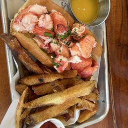 Lobster roll with warm butter