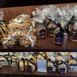 Gelatiamo - And bakery goods