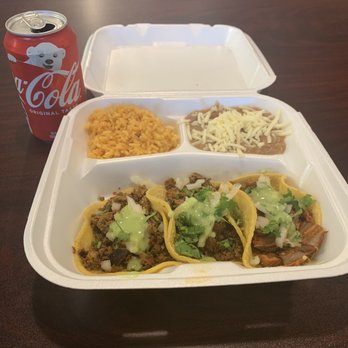Ponchos Tacos - Tacos de chorizo and al pastor ~ with student discount - Mexican Near Me - Fullerton, California Ponchos Tacos - Tacos de chorizo and al pastor ~ with student discount - Mexican Near Me - Fullerton, California