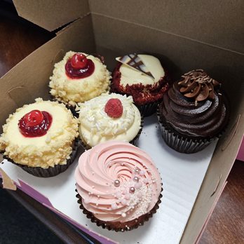 Designer Desserts - Cupcakes Near Me - Schererville, Indiana Designer Desserts - Cupcakes Near Me - Schererville, Indiana