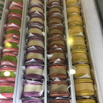 One Poke - Macaron ice cream sandwiches. - Hawaiian Near Me - El Segundo, California