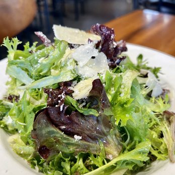 Capishe Real Italian Kitchen - Salad - Pizza Near Me - Charlotte, North Carolina