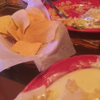 Rincon Mexicano - chips and queso - Mexican Near Me - Cincinnati, Ohio Rincon Mexicano - chips and queso - Mexican Near Me - Cincinnati, Ohio