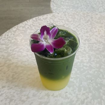 White Sparrow Coffee - Matcha Lilikoi Lemonade - Coffee Roasteries Near Me - Tustin, California White Sparrow Coffee - Matcha Lilikoi Lemonade - Coffee Roasteries Near Me - Tustin, California
