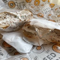 Gluten-Free Bagel with Scallion Tofu Cream Cheese