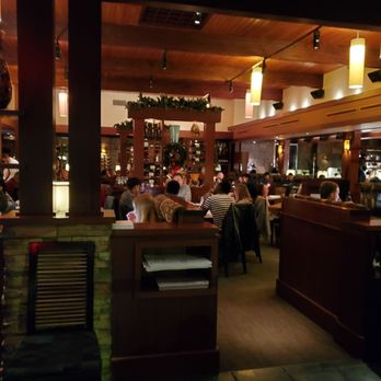 Seasons 52 - Inside - New American Near Me - Phoenix, Arizona
