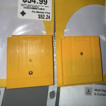 GameStop - Mauricio Carvallo Aggressive Employee While Trying To Return A Fraudulent Pirated Mislabeled Counterfeit Pokémon - Video Game Stores Near Me - Chicago, Illinois