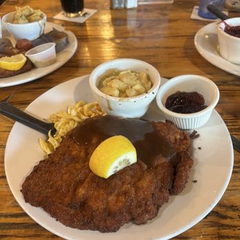 Checkers Old Munchen - Veal Schnitzel - American Near Me - Pompano Beach, Florida