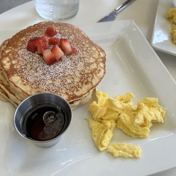 Cafecito - Strawberry Hotcakes - Mexican Near Me - Fort Worth, Texas Cafecito - Strawberry Hotcakes - Mexican Near Me - Fort Worth, Texas