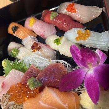 Kusshi - 8+8 Nigiri and Sashimi Sampler - Sushi Bars Near Me - Vienna, Virginia