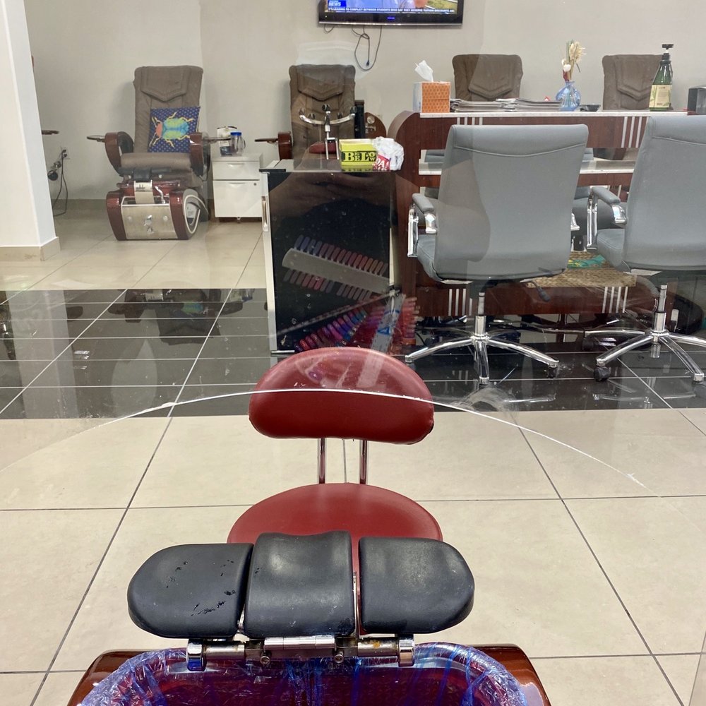 Glos + Glow - Pedicure on 08/22/2020*plexiglass barrier between you & the nail tech - Nail Salons Near Me - Austin, Texas Glos + Glow - Pedicure on 08/22/2020*plexiglass barrier between you & the nail tech - Nail Salons Near Me - Austin, Texas