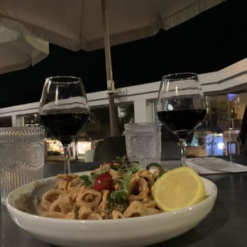 Oak - Calamari and wine - New American Near Me - Laguna Beach, California