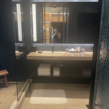 Nobu Hotel Chicago - Hotels Near Me - Chicago, Illinois