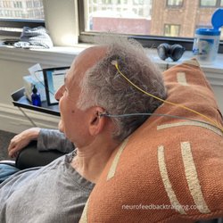 Neurofeedback Training - Too busy on the weekdays? Come in for Neurofeedback in the NYC office on Saturdays.
A pocket of quiet, relaxing chair, majestic views.