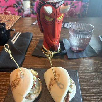 Roka Hula - Nap appetizer & yummy raspberry cocktail - Beer, Wine & Spirits Near Me - Orlando, Florida