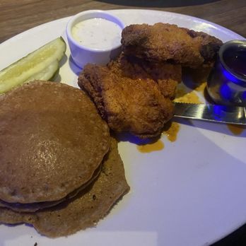 Yard House - Nashville Hot Chicken & Pancakeschicken - New American Near Me - Sarasota, Florida