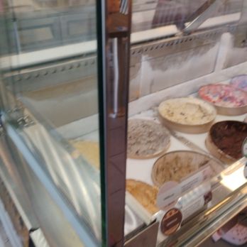 Baskin-Robbins - Ice Cream & Frozen Yogurt Near Me - Pasadena, California