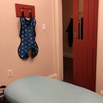 Danforth Children's Dentistry - Inside room - Pediatric Dentists Near Me - Toronto, Ontario Danforth Children's Dentistry - Inside room - Pediatric Dentists Near Me - Toronto, Ontario