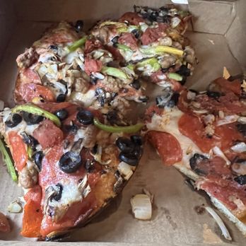 BJ's Restaurant & Brewhouse - Bjs fav pizza - Pizza Near Me - Brea, California BJ's Restaurant & Brewhouse - Bjs fav pizza - Pizza Near Me - Brea, California
