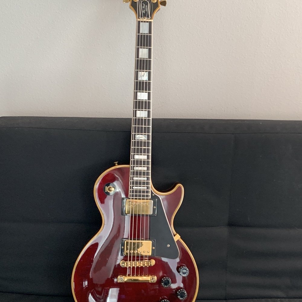 1990 Gibson Les Paul Custom purchased at Mike and Mike's Guitar Bar.