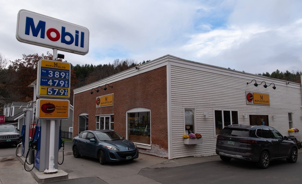 MAPLEFIELDS AT STOWE Updated October 2024 14 Main St, Stowe