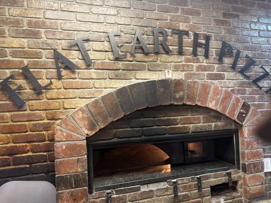 Flat Earth Pizza by null