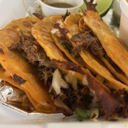 Taqueria Los Burritos - Quesabirria