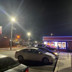 Jezif Fried Chicken & Pizza - Outside