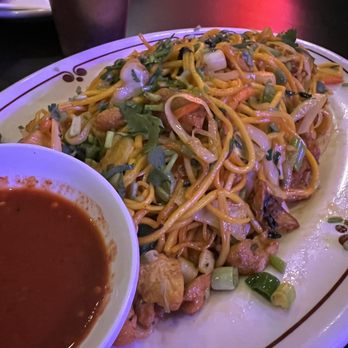 Woodside Cafe - Chow Mein - Himalayan/Nepalese Near Me - Woodside, New York