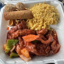 Yum Yum Chinese Restaurant - Sweet and sour chicken with sesame balls