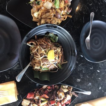 Pineapple Village - Drunken noodles A Leaf from Chiang Mai - subtle and light Mango momo - If ordering this as an entree, definitely get a side of rice - Asian Fusion Near Me - Gilroy, California