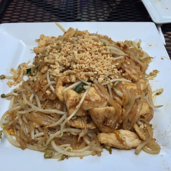 Thai Paradise - Chicken Pad Thai - Thai Near Me - Indianapolis, Indiana Thai Paradise - Chicken Pad Thai - Thai Near Me - Indianapolis, Indiana