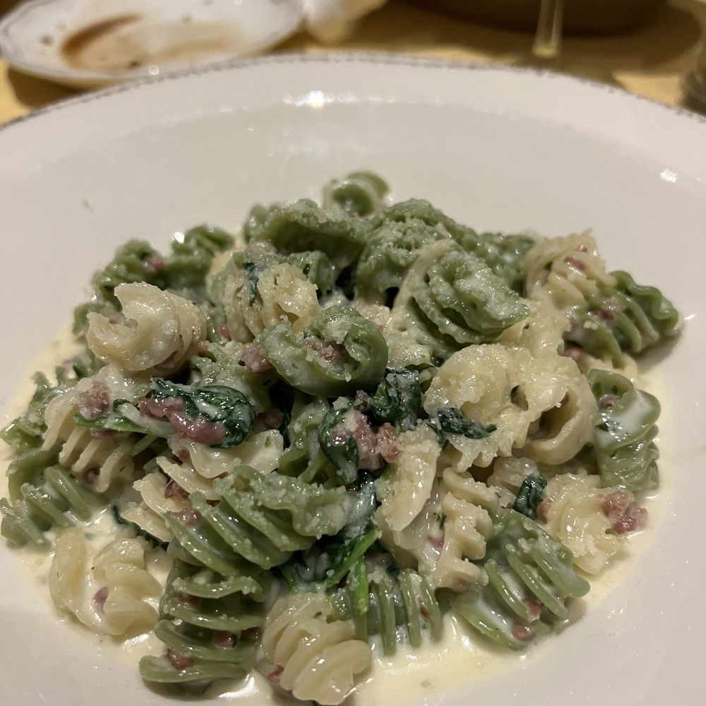 Pèppoli at Pebble Beach - State and hay pasta - Italian Near Me - Pebble Beach, California Pèppoli at Pebble Beach - State and hay pasta - Italian Near Me - Pebble Beach, California