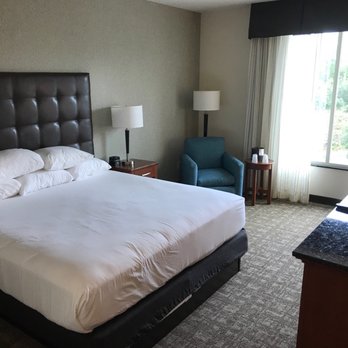 Drury Inn & Suites Gainesville - King - Hotels Near Me - Gainesville, Florida Drury Inn & Suites Gainesville - King - Hotels Near Me - Gainesville, Florida