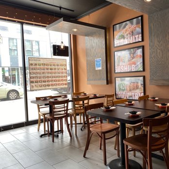Gorilla Sushi Wicker Park - Dining - Sushi Bars Near Me - Chicago, Illinois