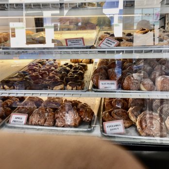 Photo of Kamehameha Bakery - Honolulu, HI, United States