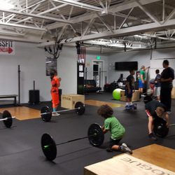 CrossFit Orenda - More Pics Of The Kiddos