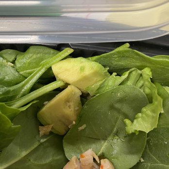 Old Chicago Pizza + Taproom - Spinach, Chicken & Avocado Salad - Pizza Near Me - Jacksonville, North Carolina