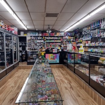 Smoker's Paradise - See what I'm talking about beautiful - Tobacco Shops Near Me - Porterville, California Smoker's Paradise - See what I'm talking about beautiful - Tobacco Shops Near Me - Porterville, California