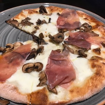 Kitchen 86 - prosciutto pizza - Bars Near Me - Palm Desert, California