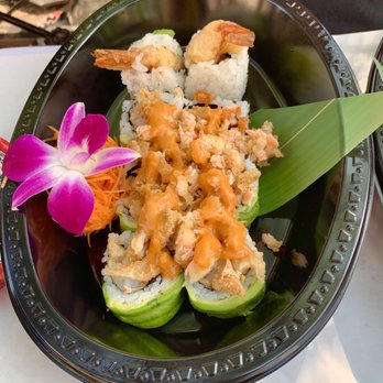 Mama Sushi - Las Terrenas Roll - Sushi Bars Near Me - New York, New York