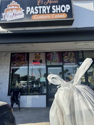 El Mana Pastry Shop by null