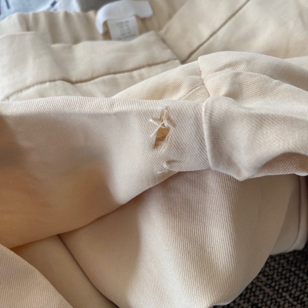 H&M - Bad pants - Women's Clothing Near Me - Hillsboro, Oregon H&M - Bad pants - Women's Clothing Near Me - Hillsboro, Oregon